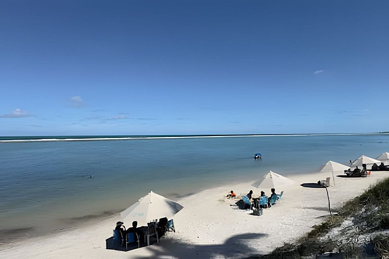 Apê Muro Alto | Estilo, Lazer e Praia á Beira-Mar